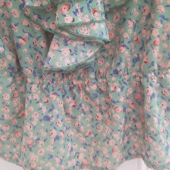 Floral green tank top - Picture 2 of 3